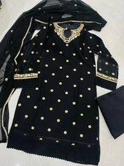 Hania Amir FZ Collection