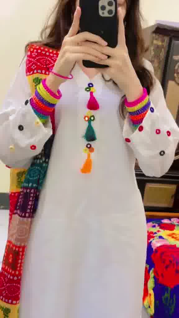 Viral Mirror Work 3 PCs White Suit Lawn Bareeze GC-A68