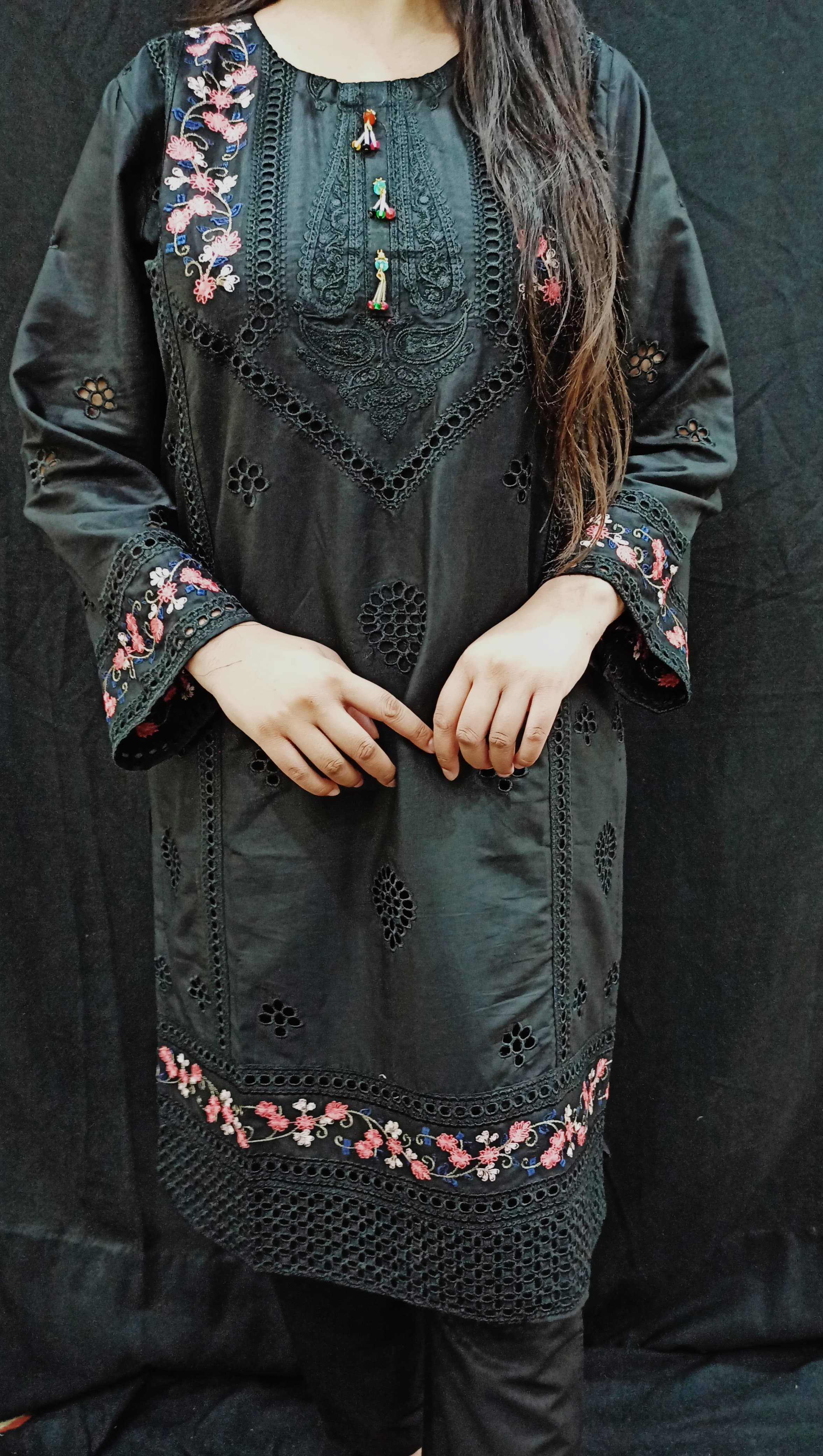 Embroidered 2pcs
