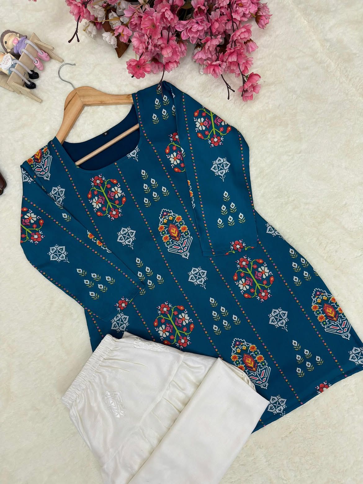 Anarkali 2pc Embroidered Dress (Farshi Shalwar)
