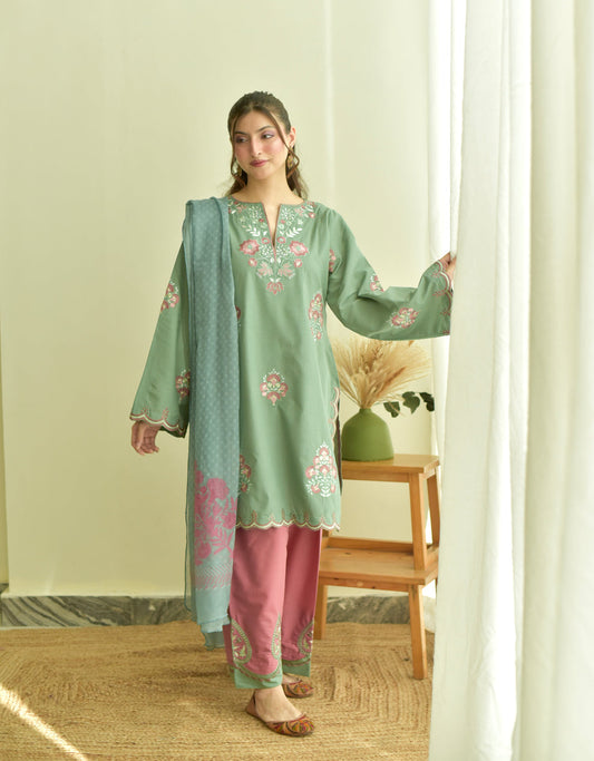 Naina 3pc Embroidered Dress(Farshi Shalwar)