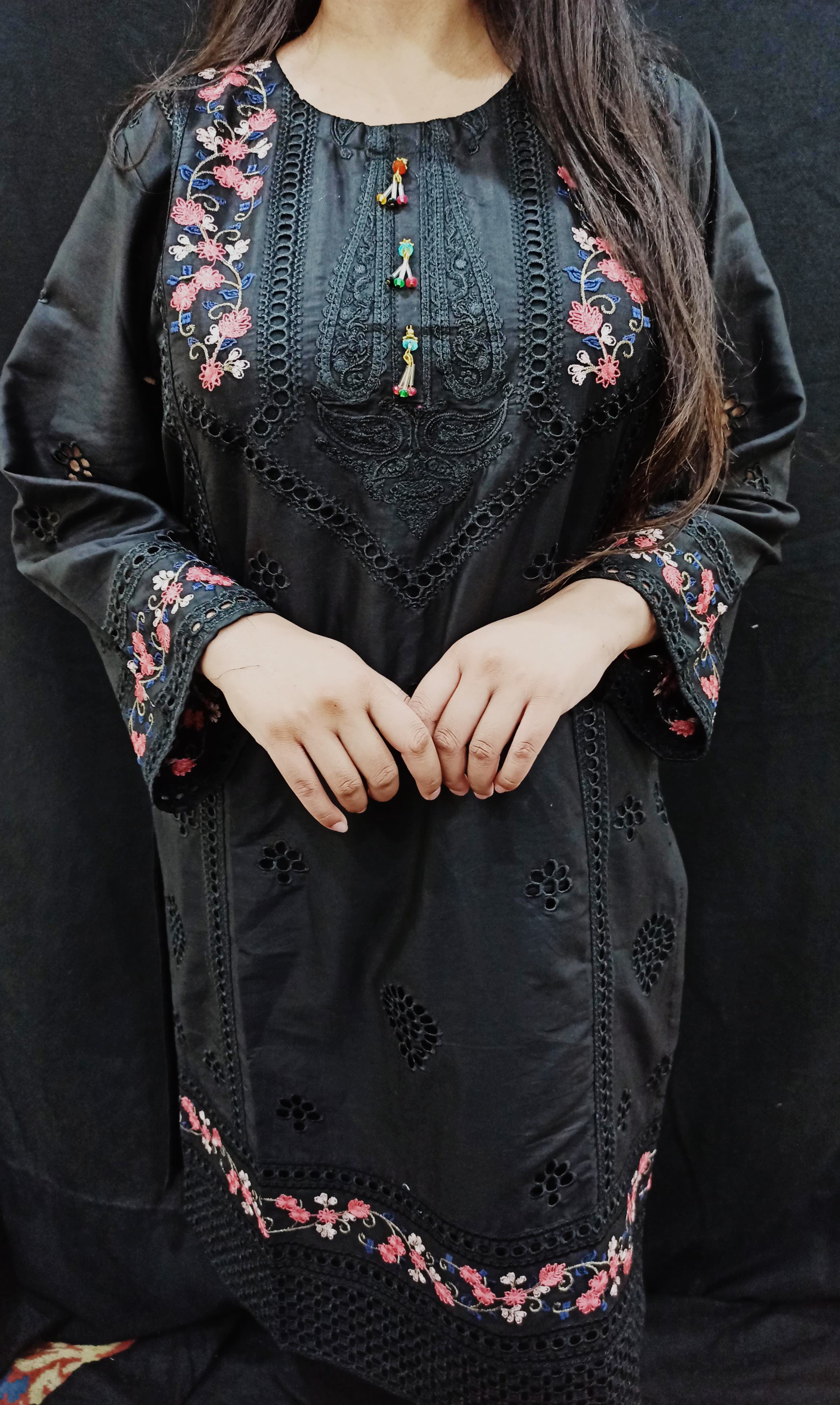 Embroidered 2pcs