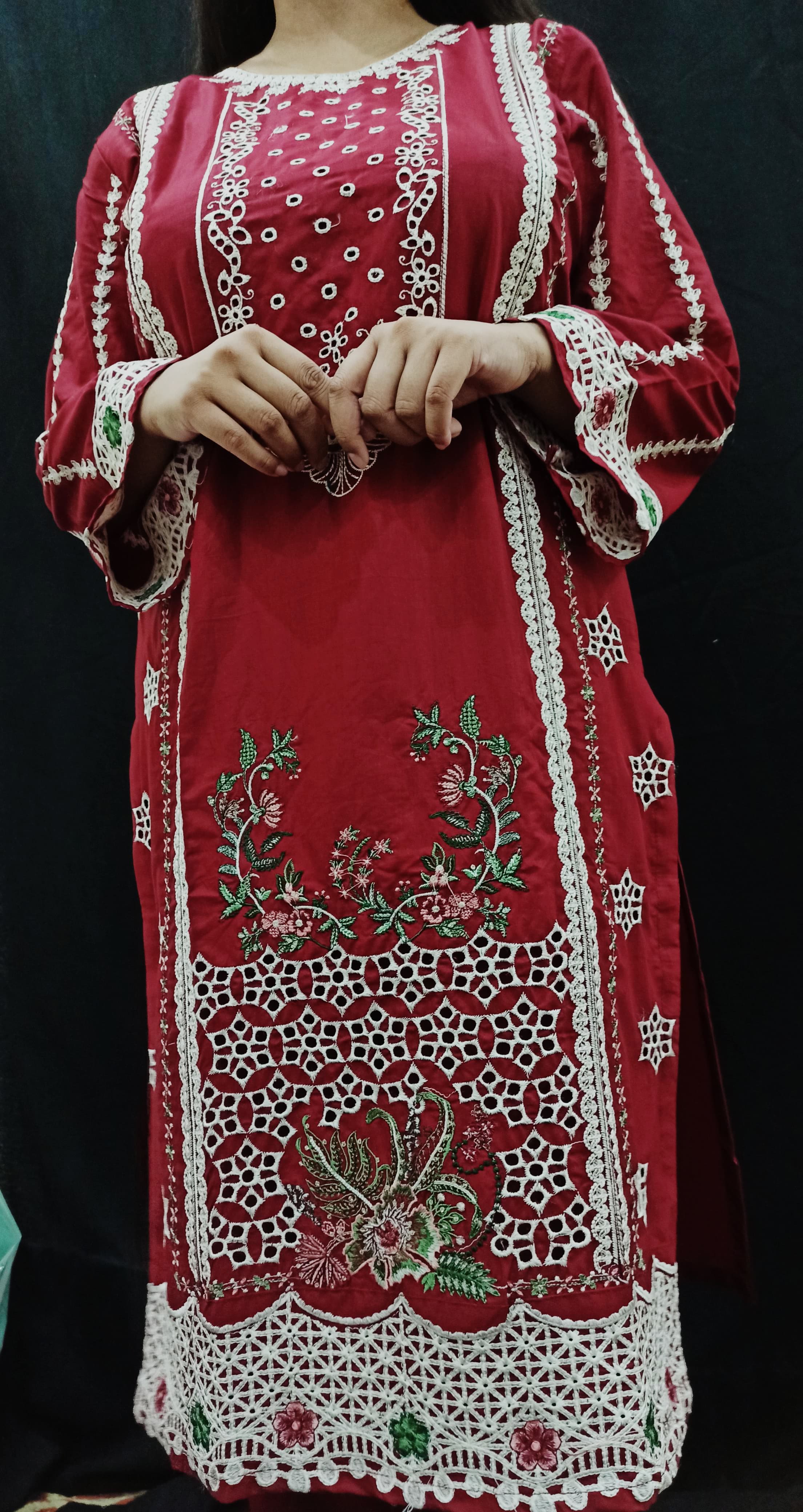 Embroidered 2pcs