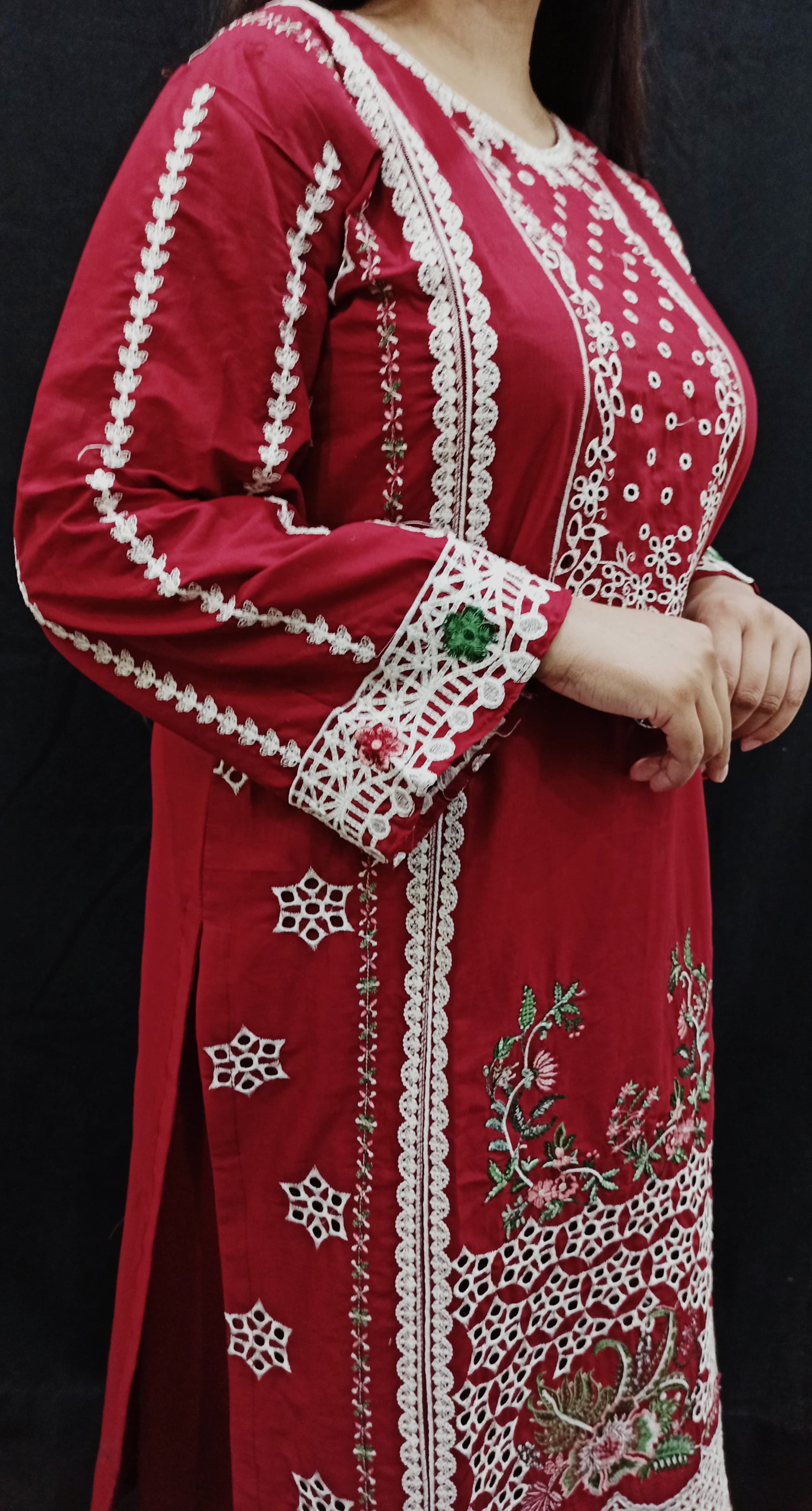 Embroidered 2pcs