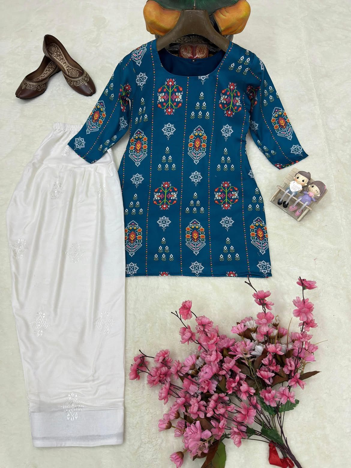 Anarkali 2pc Embroidered Dress (Farshi Shalwar)