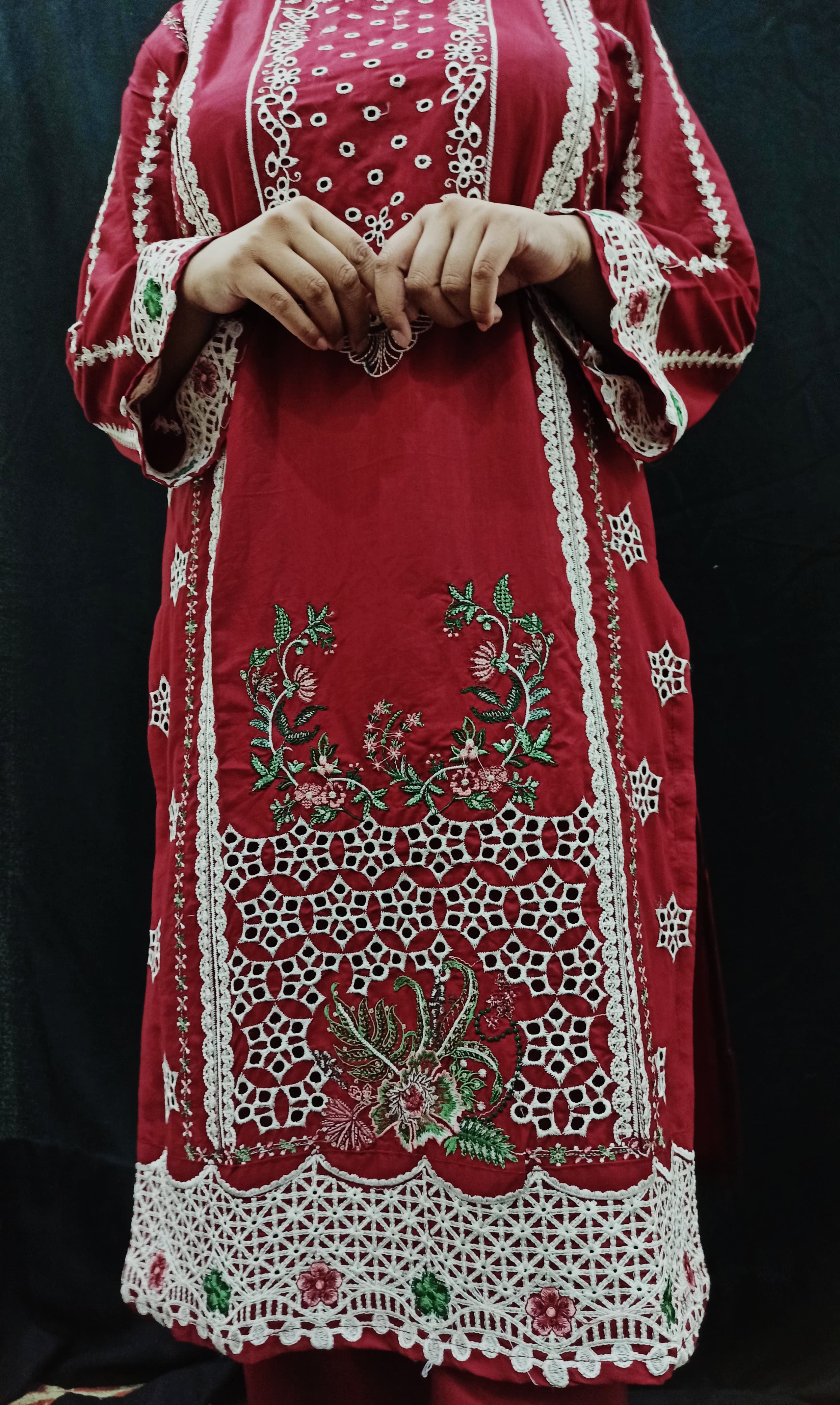 Embroidered 2pcs